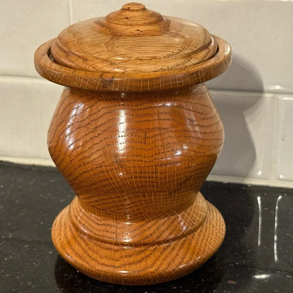 Handmade‎ Turned Wood Lidded Jar Canister Pedestal Base Glossy Natural Grain